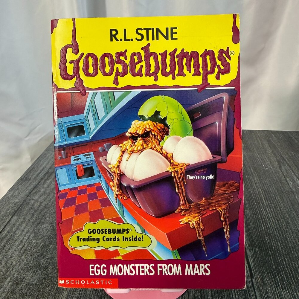 Vintage Goosebumps Egg Monsters From Mars RL Stine Bumpy Cover